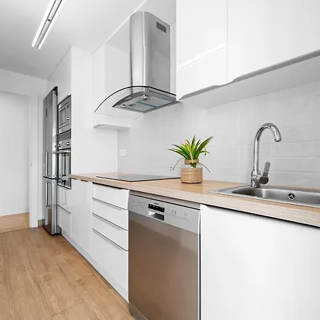 Apartment Magnificant First Line *