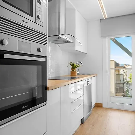 Apartment Magnificant First Line *
